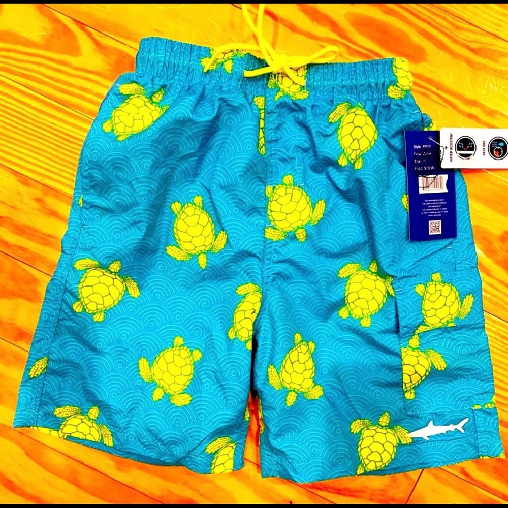 Boy Swim Trunks. NWT. Uzzi. Size Boys 12-14